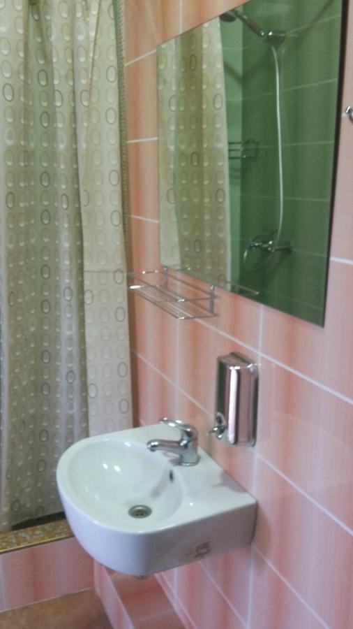 Hostel Stozhary Ternopil Eksteriør billede
