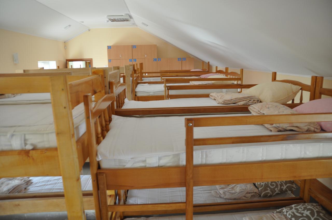 Hostel Stozhary Ternopil Eksteriør billede