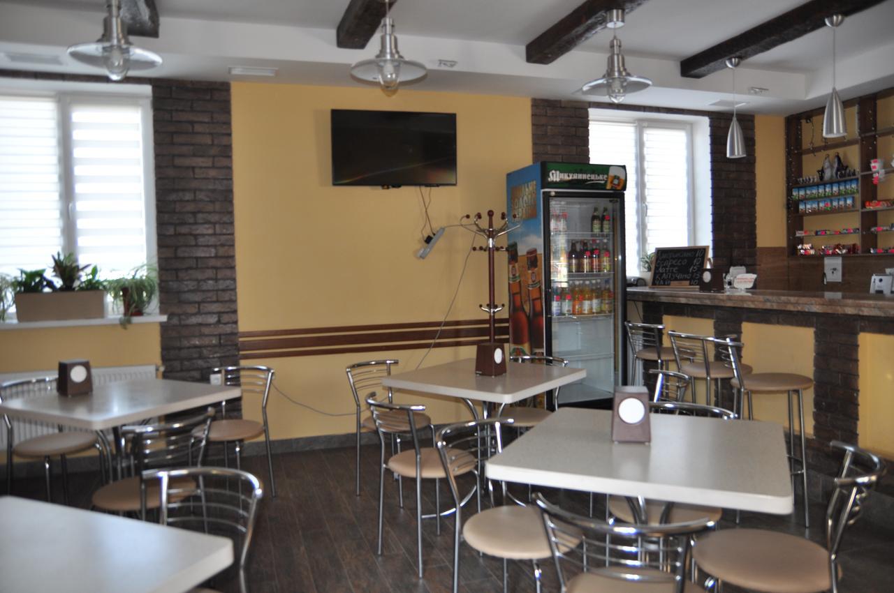 Hostel Stozhary Ternopil Eksteriør billede